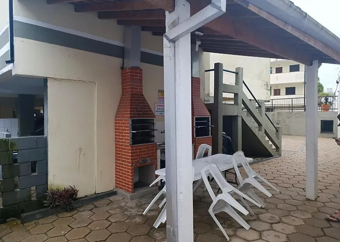 Aptº Triplex no Itaguá à 300 mt. da Orla - 3 Dorm. (1 Suite) 2 vagas